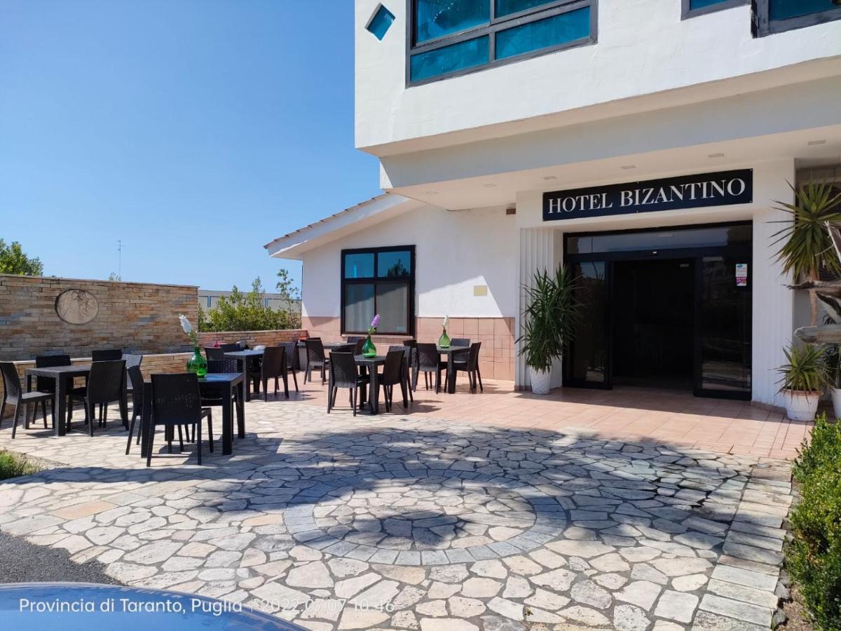 Hotel Bizantino Massafra Kültér fotó